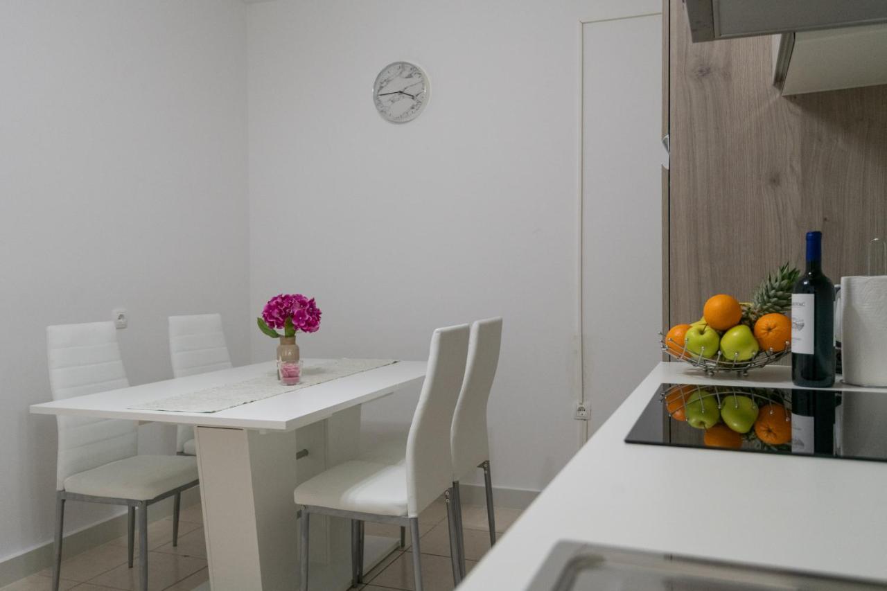 Apartman Ruza Podgora Ngoại thất bức ảnh