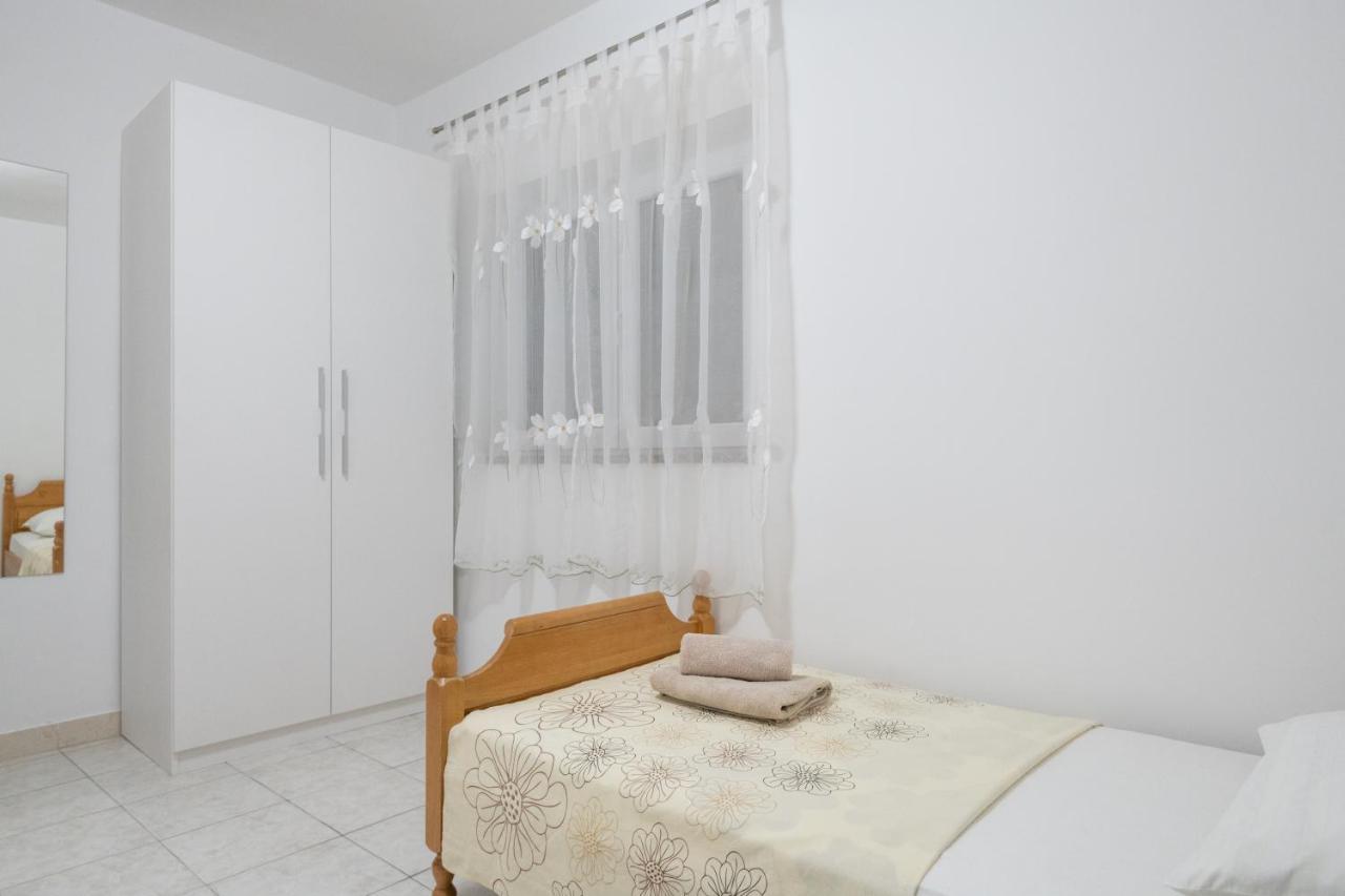 Apartman Ruza Podgora Ngoại thất bức ảnh